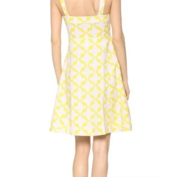 Diane Von Furstenberg Lace Up Henna Diamonds Dress Size 4 Yellow Fit & Flare - Picture 3 of 16